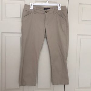 Capris pants brand LEE. Size 8P